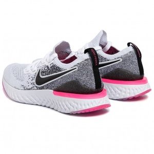 Nike Epic React Flyknit 2